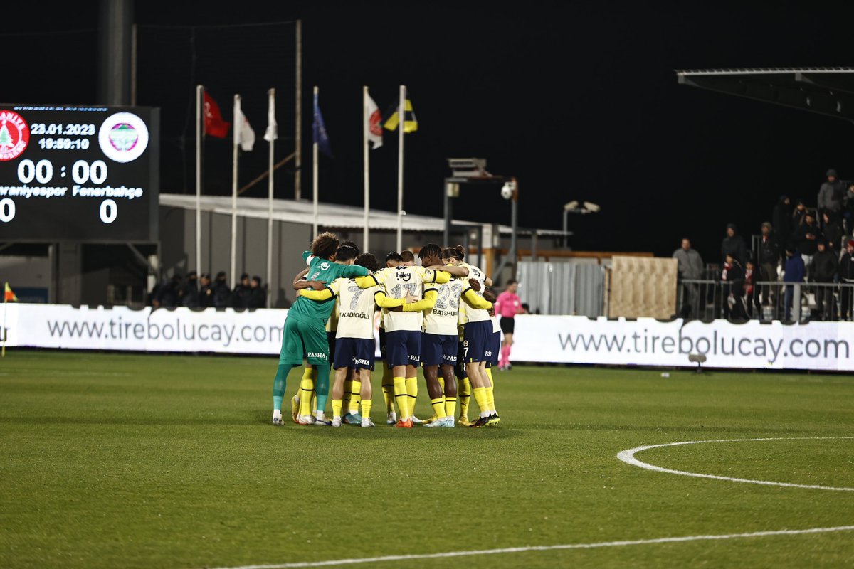 mbatshuayi's tweet photo. Çok değerli bir galibiyet daha aldık. Savaşmaya devam edeceğiz. https://t.co/RUxFabhIh2