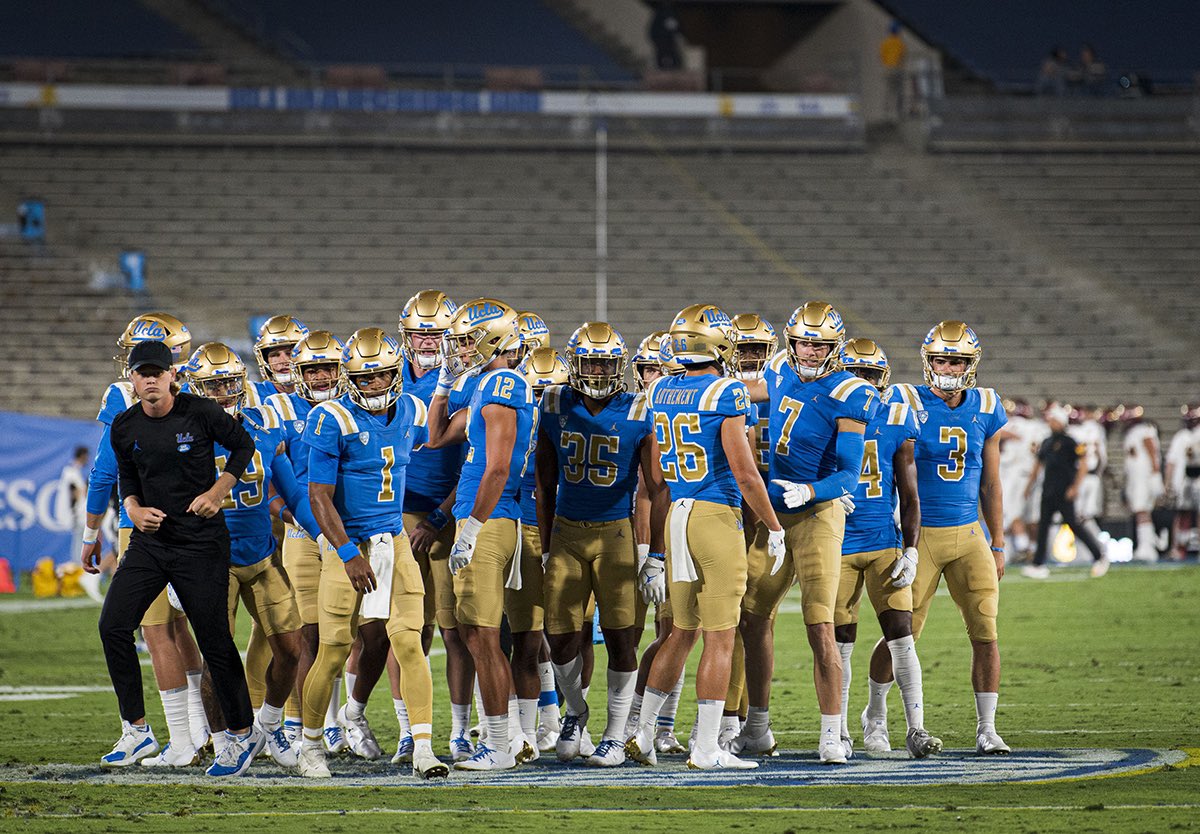 UCLA OFFERED. 💙💛 #4sup #gobruins @brian_ohana5 @jerryneuheisel @GregBiggins @adamgorney