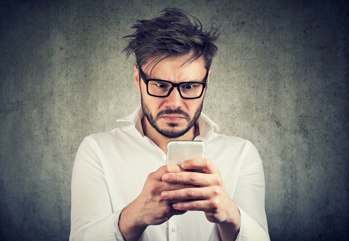 You need to know these four things before filing a #defamation case in #Michigan to combat anonymous #online comments. Click for details. ow.ly/NYUX50Mygye