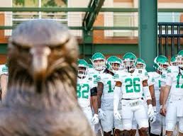 EliBowen12's tweet photo. #AGTG I am blessed to receive an offer from the University of North Texas🟢⚪️ @MeanGreenFB @DentonGuyer_FB @ReedHeim @mike_gallegos16 https://t.co/dHpknW6sMr