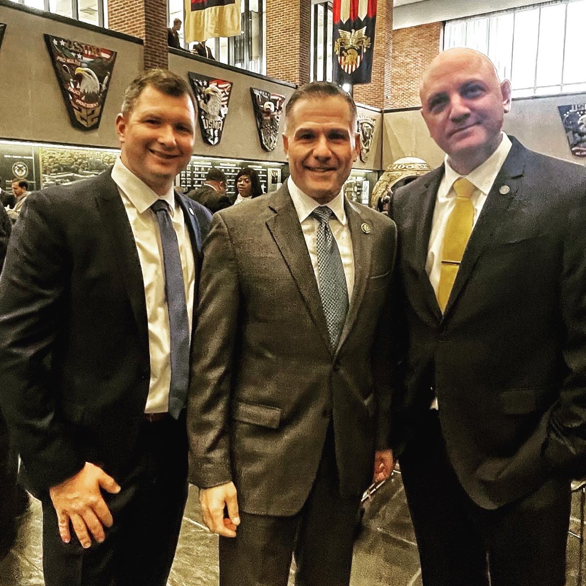 IAFFLocal2393's tweet photo. It was great to see both @RepPatRyanNY and @marcmolinaro after their local swearing in ceremonies. We would like to wish each of them the best in Washington, and we look forward to continuing our great working relationship with them! https://t.co/mhz58auAY6