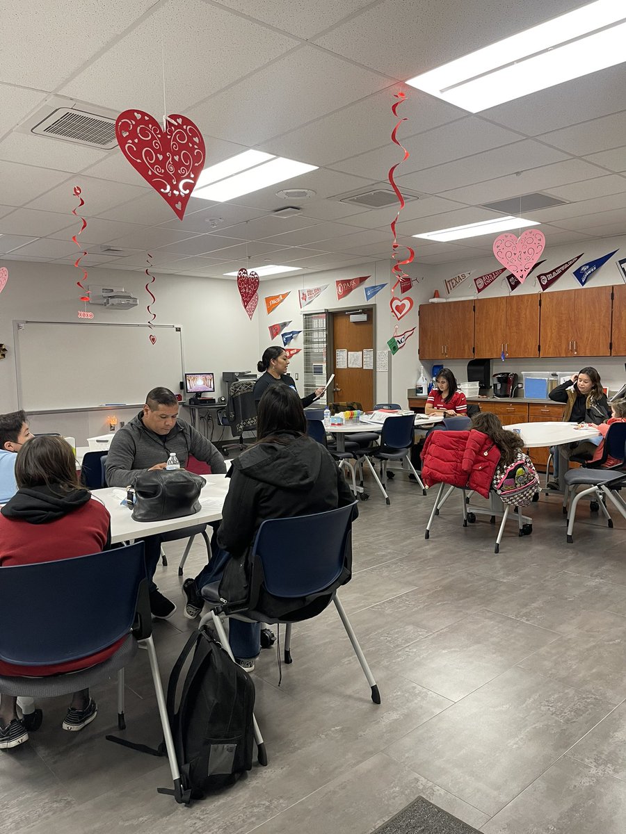 DViescas_JCE's tweet photo. Latino Literacy kick off! Off to a great start. So happy to be working with @lcebal02 again and meeting this year’s parents. #latinoliteracy #Buffalo #Carrasco https://t.co/9v3iu8Ycmr