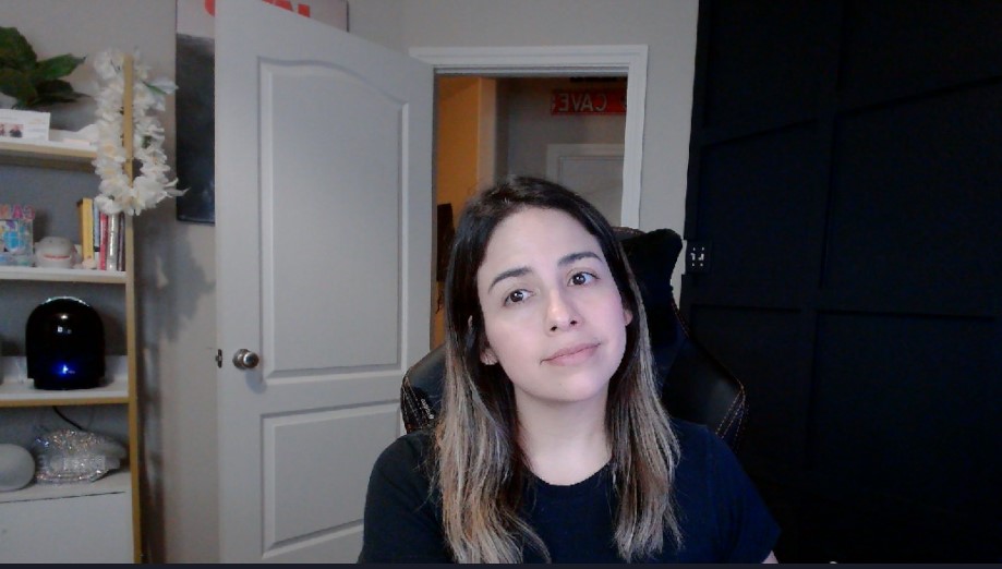 Not an ad BUT built in alienware webcam (left) vs lumina camera (right). same lighting.