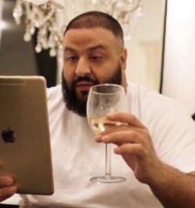 Me scrolling through Twitter while watching the bachelor premiere: 
#TheBachelor #bachelor #bachelorabc #bachelornation