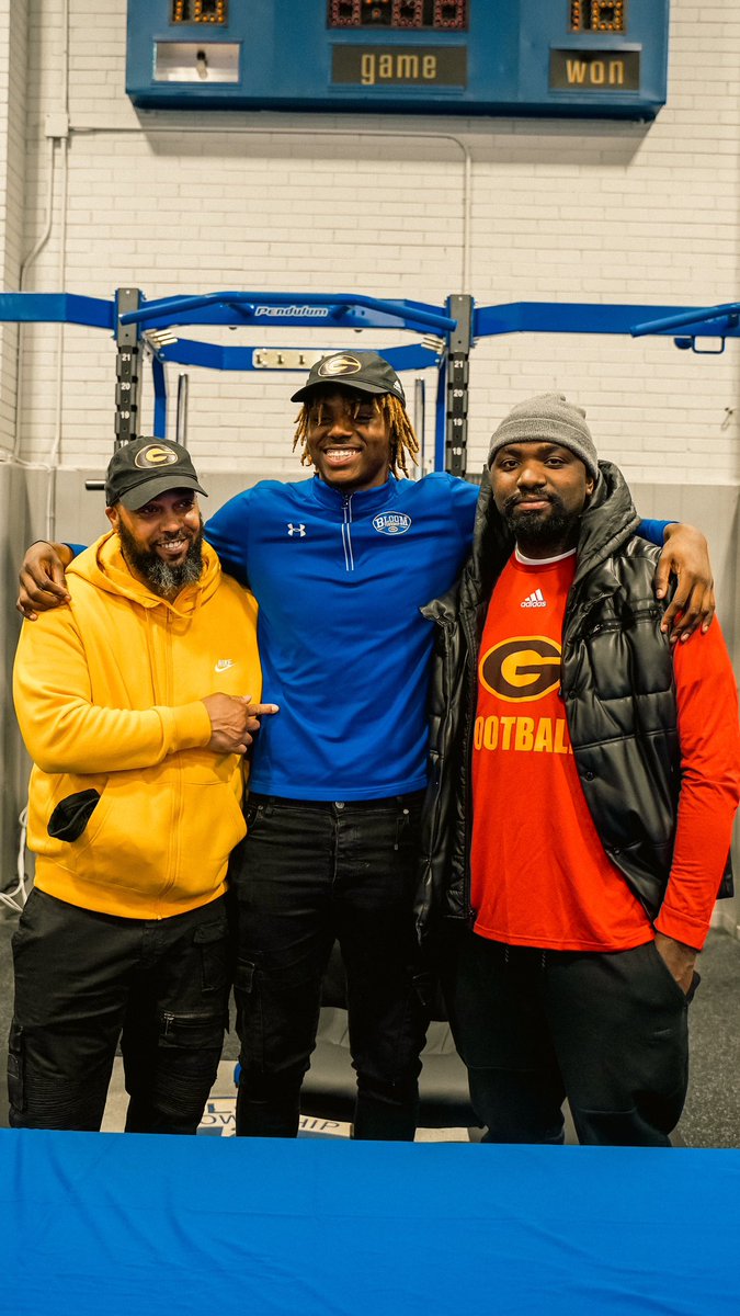 TheRealGMikey's tweet photo. #AGTG Committed…✟ #GramFam🐯 #ForeverKOD @huejack10 @GSUFootball01 @EDGYTIM @AllenTrieu @dabestscout2 @Rivals_Clint @coolc815 @MohrRecruiting https://t.co/Bh8eoWZ49G