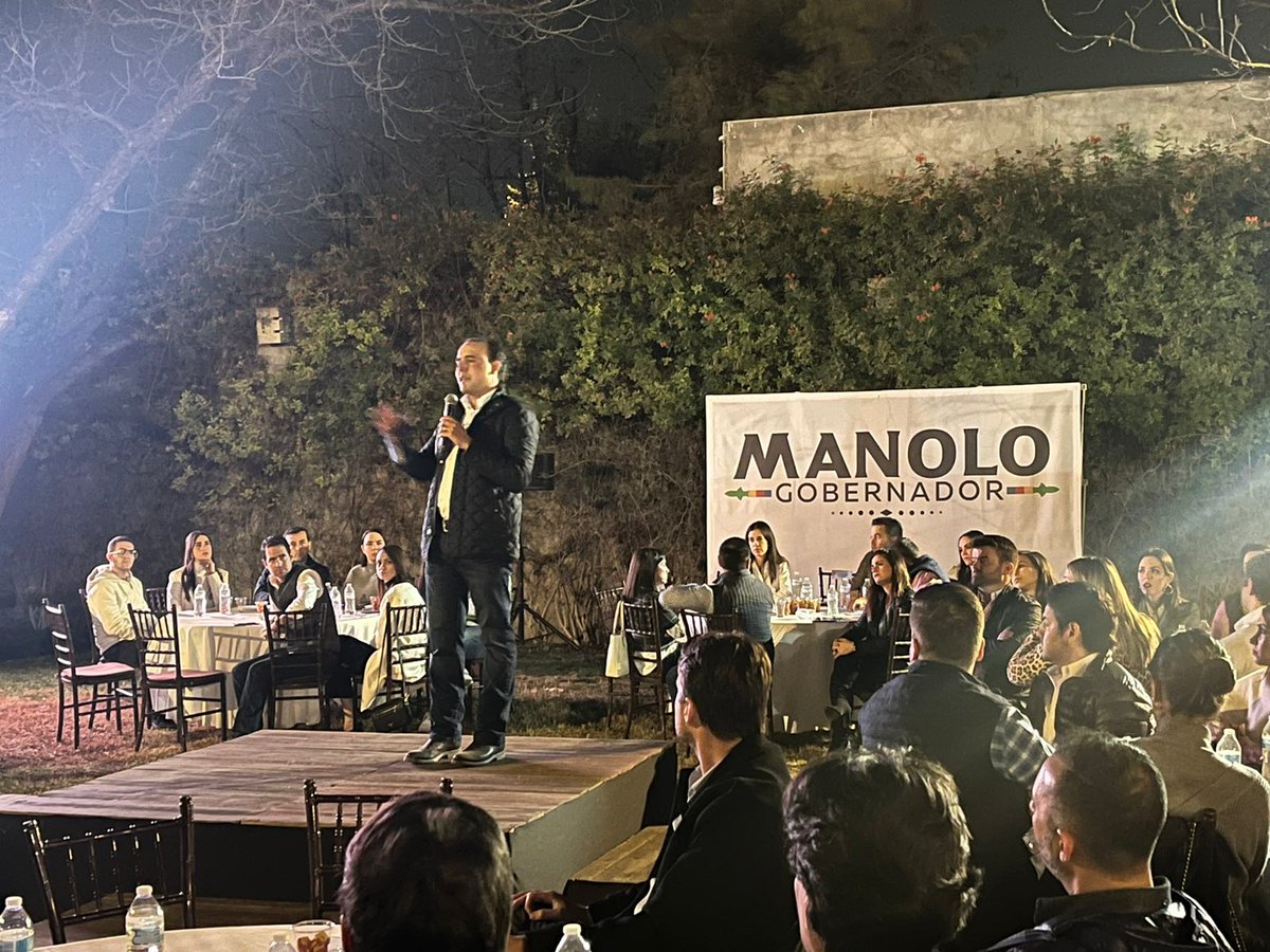 Reunión con jóvenes en #Torreón. #UnidosPodemosMás #Coahuila
*Dirigido a Militantes y simpatizantes.
