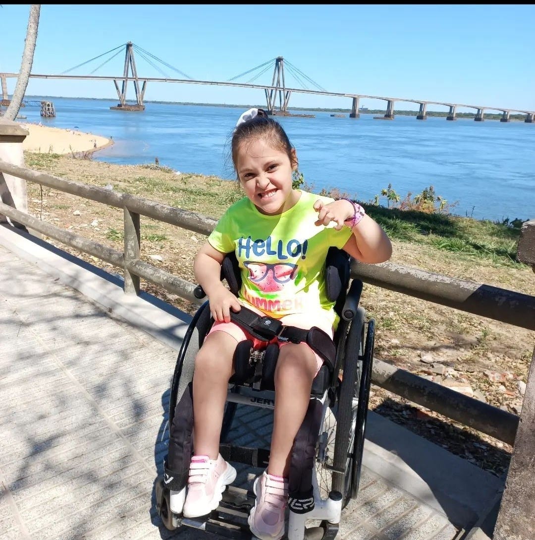 TaniaPaaariggi's tweet photo. Me habló esta princesa porque vio que me saque fotos con vos @kari_prince, se llama Lucíla Rodriguez y quiere un videito tuyo 🥺 hagamosla felizzz ❤️‍🩹 https://t.co/EEJr2eoqQd