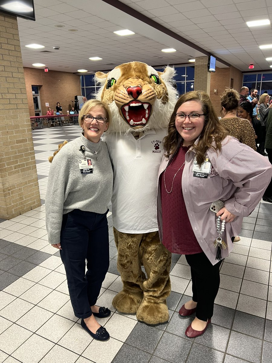 Julie Hinaman tweet media