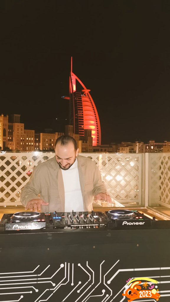 Be your life, gets happiness and happiness in your life.... ☺️ #middleeast #dubailife
Instagram : <a href="/yousefsaad57/">yousef alsaad</a>