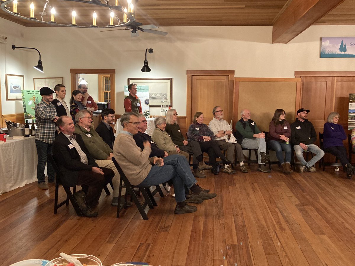 terrygrayri's tweet photo. Great RI Land Trust Council event tonight at the South Kingstown Land Trust Barn!!  The Council provides coordination, advocacy, and support for these volunteer groups across RI.  Land acquisition, conservation, &amp; stewardship is hard work and no group needs to go it alone!! https://t.co/CE6mKTh1k5