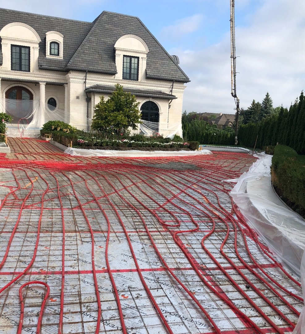 BomaniteToronto's tweet photo. Can't wait to put away the snow shovels? 🌨️ 

With a Bomanite heated driveway, you won't need them in the first place!

Treat yourself to a peaceful winter season by getting a free quote on your driveway at https://t.co/fs4IuORGmC https://t.co/qdU46Do8oy