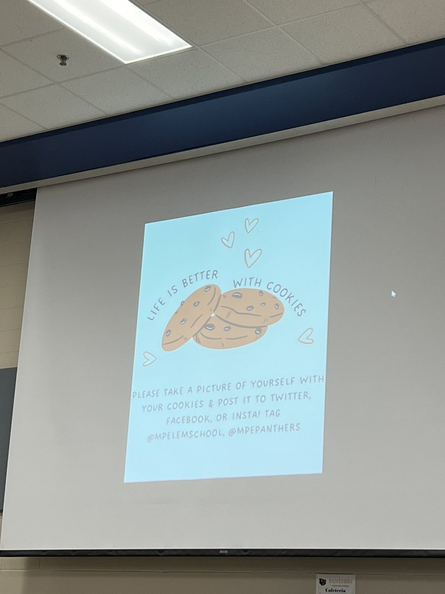 Monday staff meetings are better with C🍪🍪KIES! Shout out <a href="/_TiffsTreats/">Tiffany</a> 🤩🥳 #MPEPanthers <a href="/MPElemSchool/">Memorial Parkway EL</a>