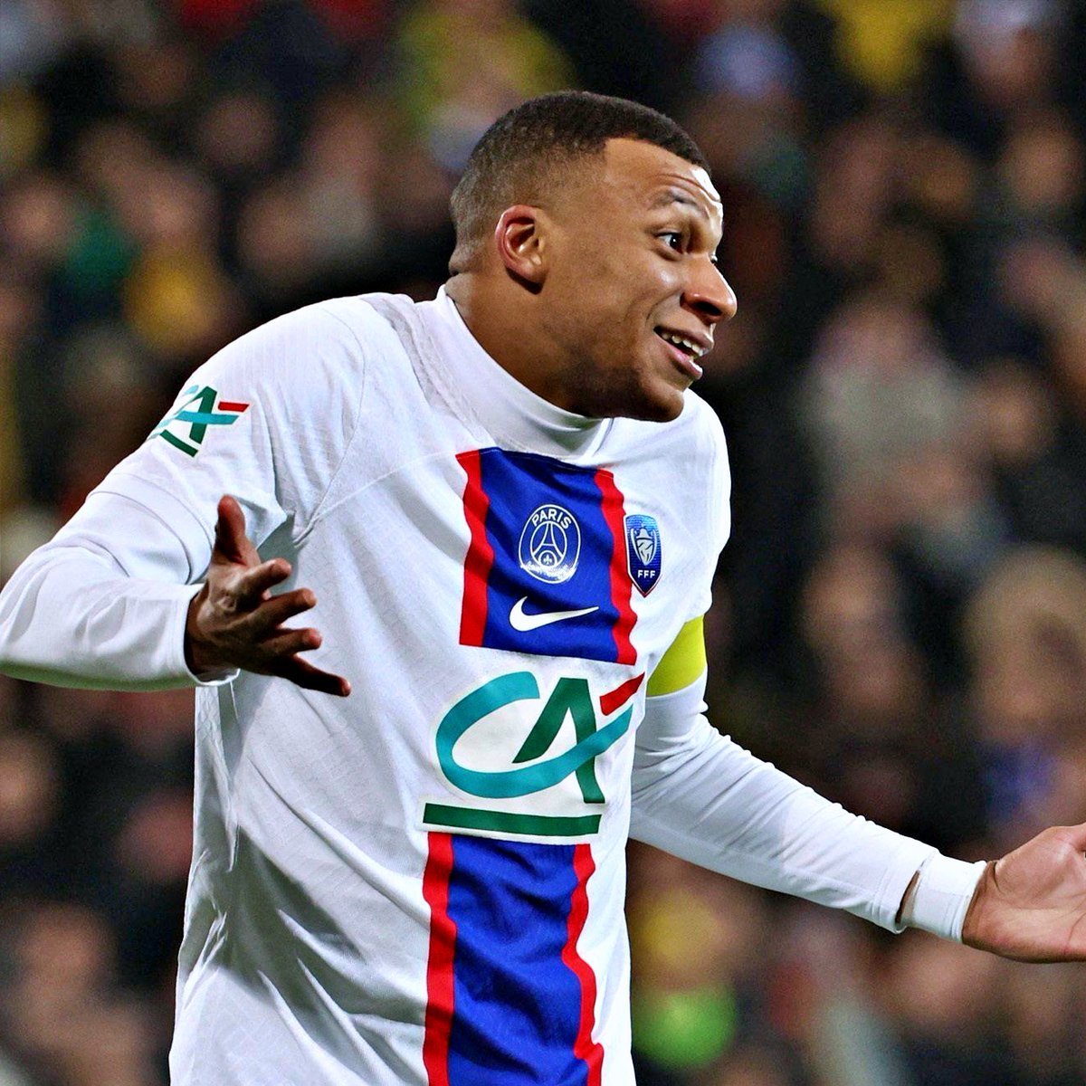 Mbappé é o primeiro jogador da história do PSG a marcar 5 golos num jogo 🤷‍♂️