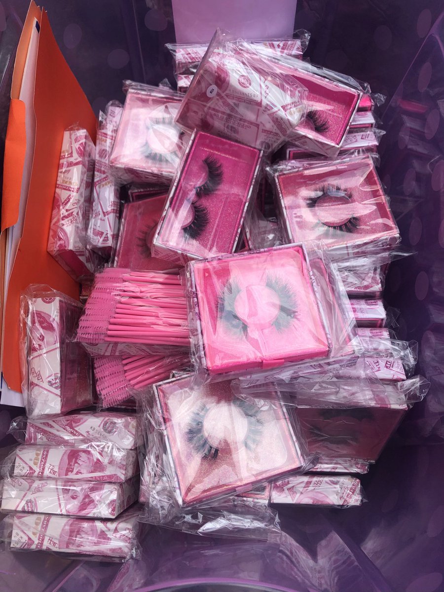 itsimanibrielle's tweet photo. Hey girlies 🥰💕 Klass is officially back in session ! Your favorite lash bae is here and I have a bunch of new goodies for you🤪 Head over to @maskbyimani on IG to see all of the styles ! For my Alcorn Babies , Lashes are $8 ALL WEEK LONG!! ✨#Alcorn https://t.co/7fuvG5DOHH