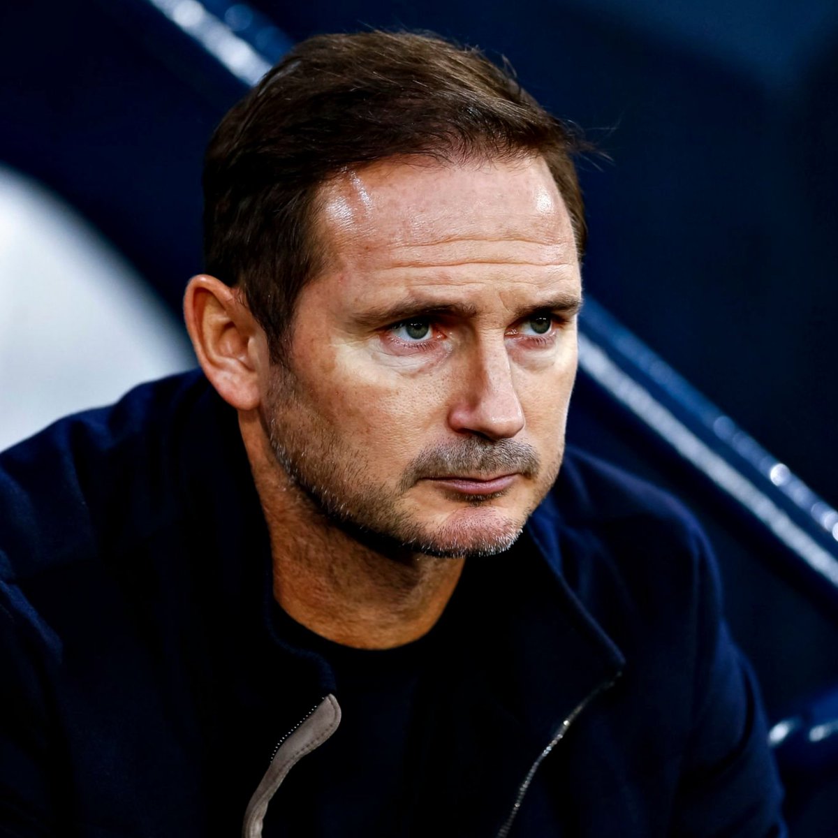 EscuadraInglesa's tweet photo. 🚨 OFICIAL: Frank Lampard, destituido del Everton 

Frank Lampard le dice adiós a Everton tras ser cesado de su cargo como entrenador tras los malos resultados que estaba acarreando el equipo

📌 Everton, 19° posición, no consigue una victoria desde octubre 

#PremierLeague https://t.co/fvdTrQWSxb