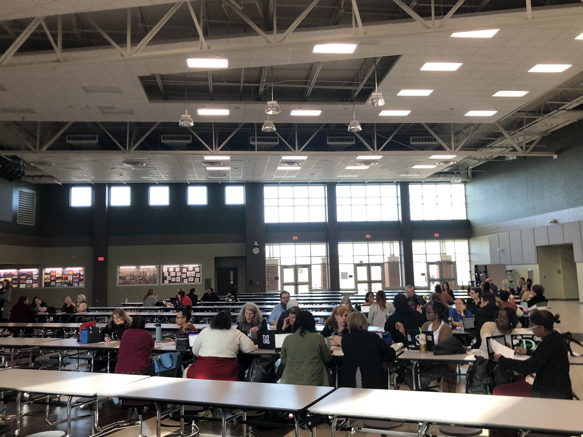 DrAnthonyMS's tweet photo. 21st Century Learning Community sharing campus progress on critical writing across contents! #ravenRISE https://t.co/JlvUuldPzd