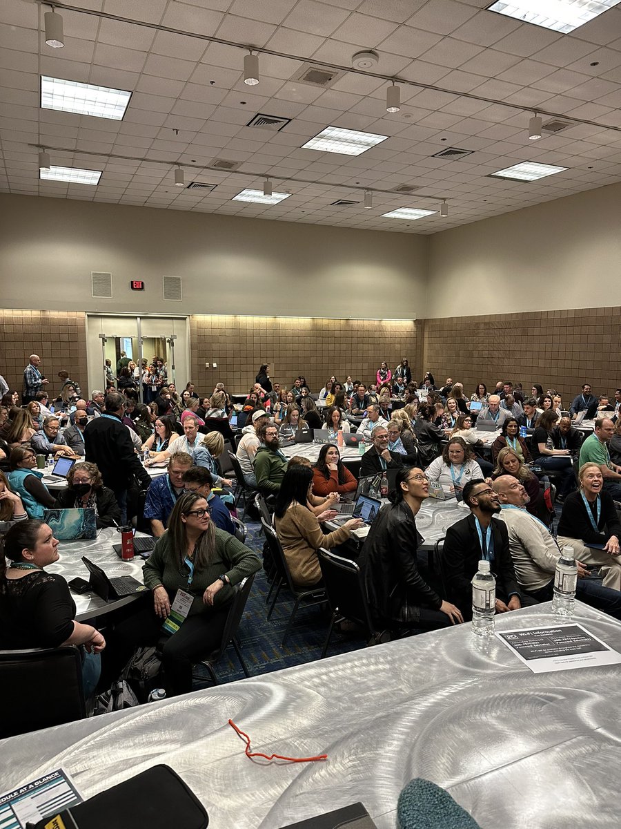 jessxbo's tweet image. Standing room only!

So excited to get to hear my friends @k_shelton, @jmattmiller, @HollyClarkEdu talk about ChatGPT. 🗣️

#FETC #FETC2023