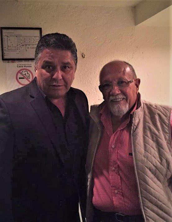 La comedia en Mexico está de luto murió el número 1 descanse en paz el maestro Polo Polo, mis condolencias para sus familiares y amigos .