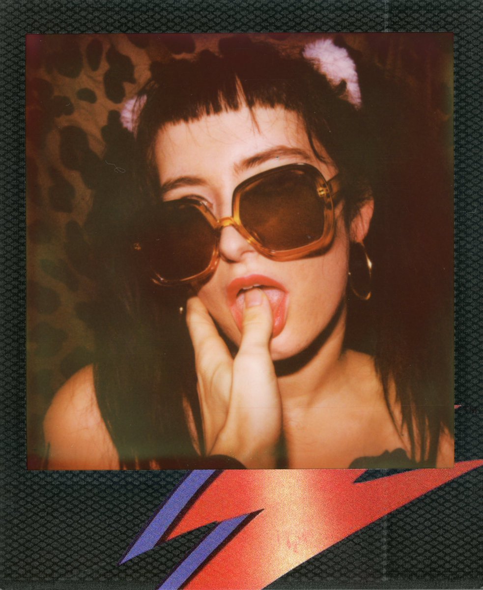 MrKurtWolf's tweet photo. Here are some pictures of my latest private shooting with my girl.
We had to try the new David Bowie itype edition.
#polaroid #instantfilm #useinstantfilm #iso600 #impossibleproject https://t.co/UoiwQQRpzW