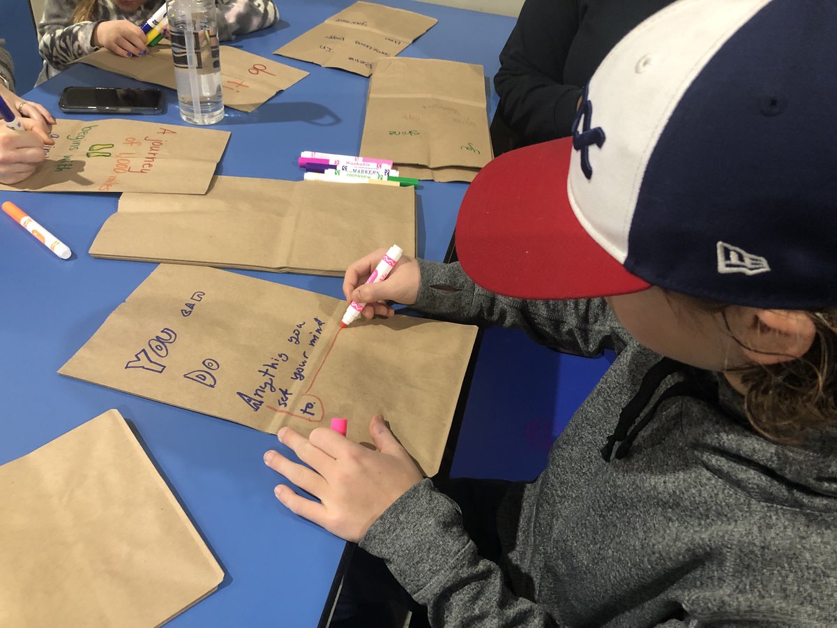 CarolHumm's tweet photo. Reflecting back on last week and what a fantastic day of service it was with my boys @TheHornetsHive with @youmatter_2. We love our community! #sd161learns https://t.co/WfW2drsQzr