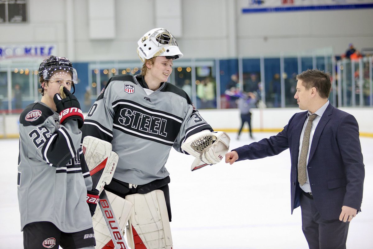 anelsonphotos's tweet photo. Congrats to Miles Roberts (@hockeycomedys) on his first @USHL win! 

#ChicagoSteel #FeelSteel https://t.co/iKhXw5Fl8H
