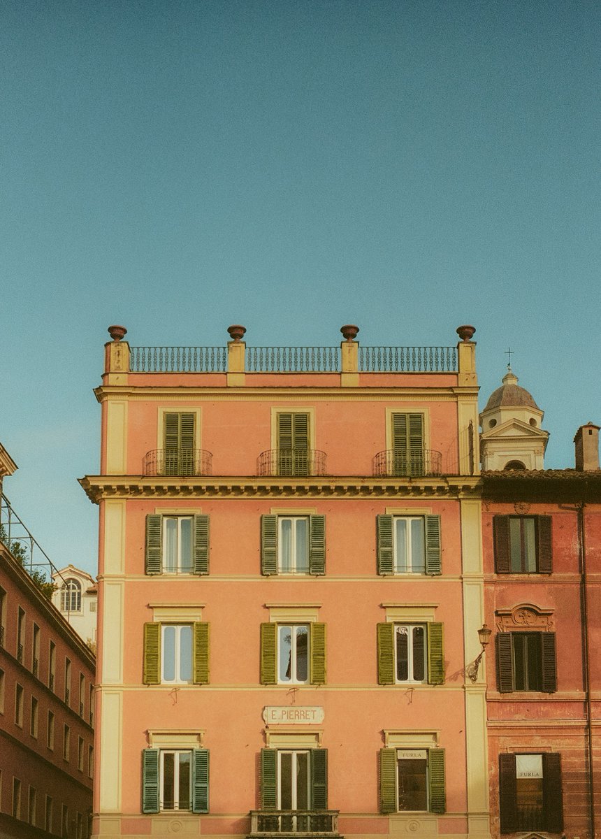 AlexKittoe's tweet photo. Rome on 35mm https://t.co/CQ2vCSXyVu