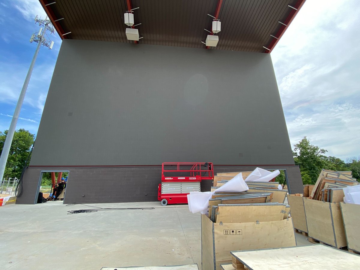 RefreshLED's tweet image. @RefreshLED is proud to serve the community of Columbia, Missouri w/ the permanent install of this incredible Lakeside Outdoor Drive In Movie Theater.
Product — @RefreshLED All-Season Outdoor (384) 5.9mm pp 960x480mm - @novastartech Processing

#ledwall 

youtu.be/HrNiDCE5pbk