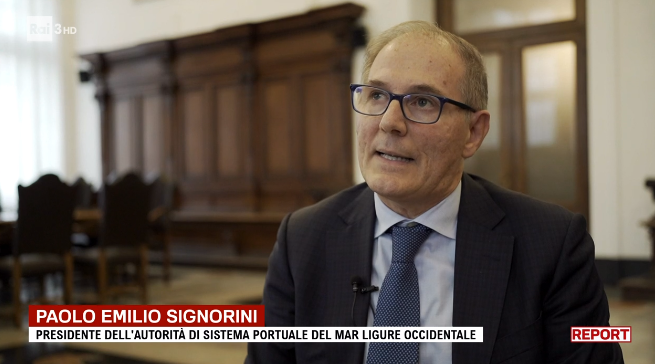 reportrai3's tweet photo. -Esiste un limite all'aumento dei costi?
-Non esiste per definizione.  
-Ecco lei quanto pensa di spendere per l'opera intera?
-È verosimile che staremo alla fine tra il miliardo e mezzo e i due miliardi, dipende quanto tempo ci metteremo a completare la fase b #Report https://t.co/wxBEb38tMs