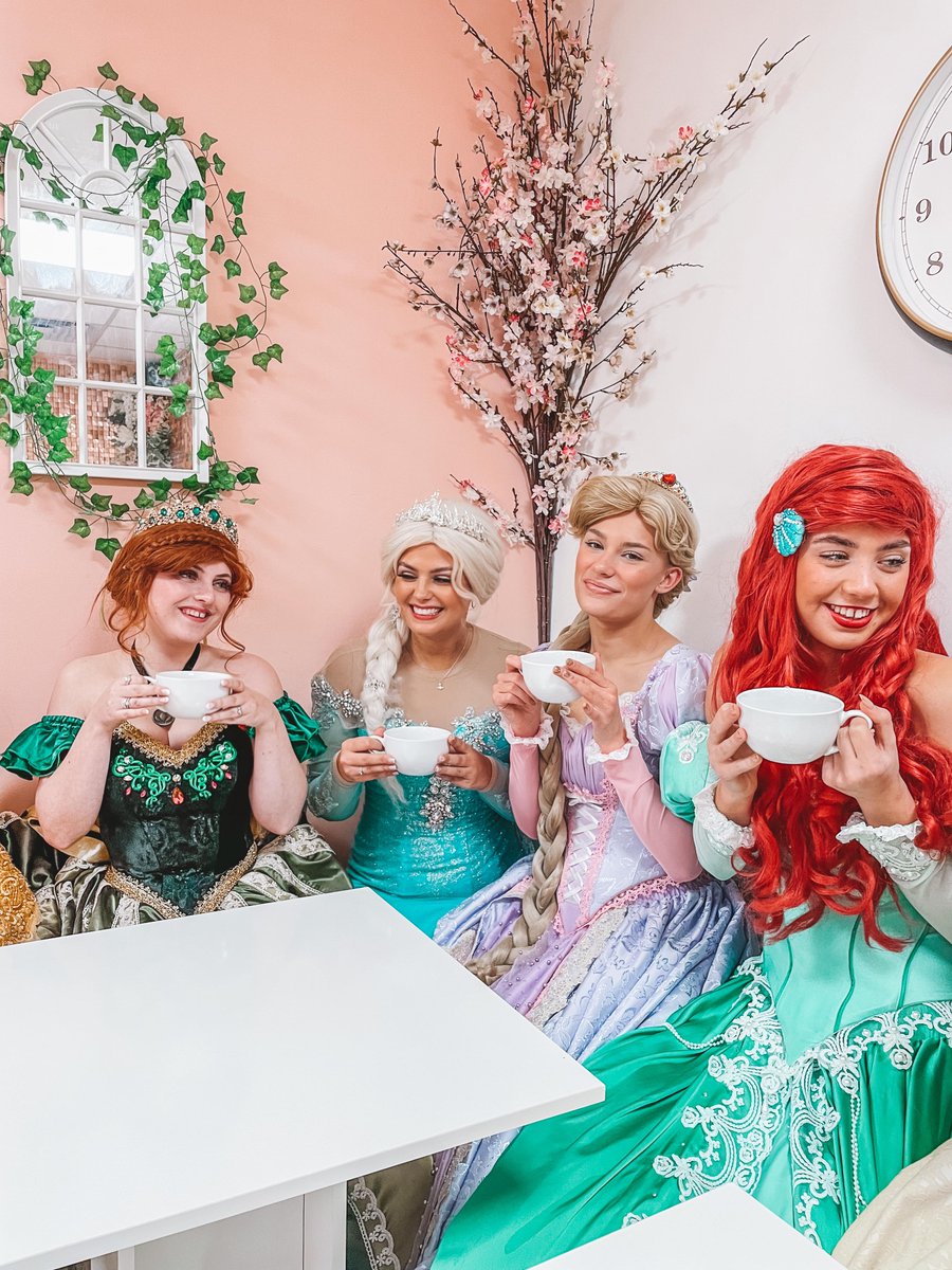 lppmansfield's tweet photo. We even have a seating area for adults to sit &amp; watch the show... EXPERIENCE THE MAGIC OF OUR PALACE😍💖✨ https://t.co/ONHaPP3R5M