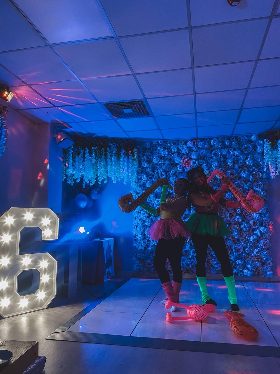 lppmansfield's tweet photo. NEON PARTIES... we also offer Neon parties at the palace, which includes a NEON pamper with face paint!😍💖✨ https://t.co/GfntOCqkgB