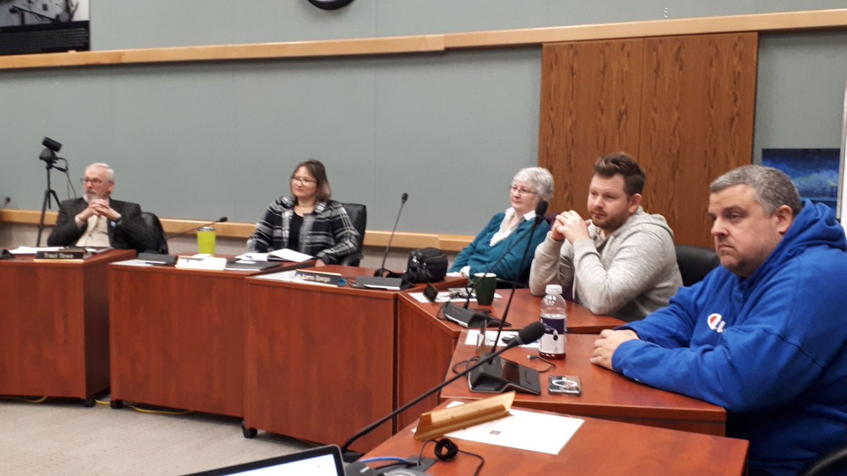 LindaMywaart's tweet image. The @FMPSD Board and senior leaders engaged in a robust discussion with @PublicSchoolsAB President @dennismacneil51 and ED @tltait this morning #doingwhatsbestforkids