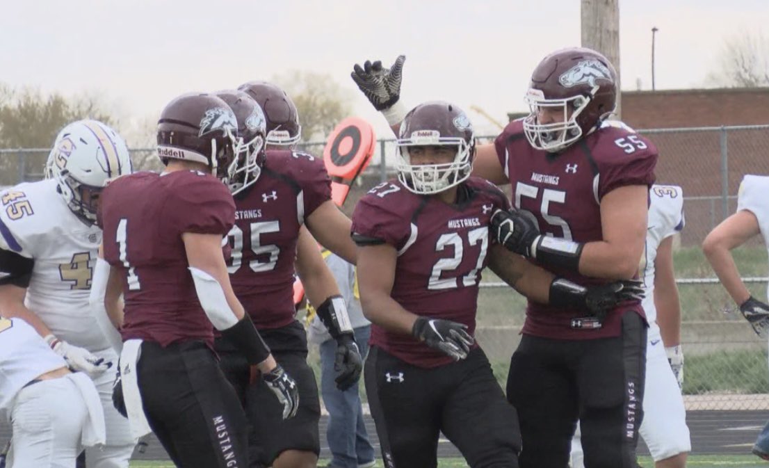 aidan2hammond's tweet photo. I had a great visit and conversation with @j_schlichte today and I’m thrilled to announce I’ve received an offer to play football at Morningside University! Go Mustangs 🤘! https://t.co/w2doiRqyTW