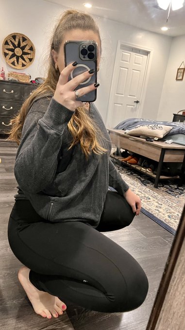 TW Pornstars - Hotwife Peaches. Pictures and videos from Twitter. Page 3