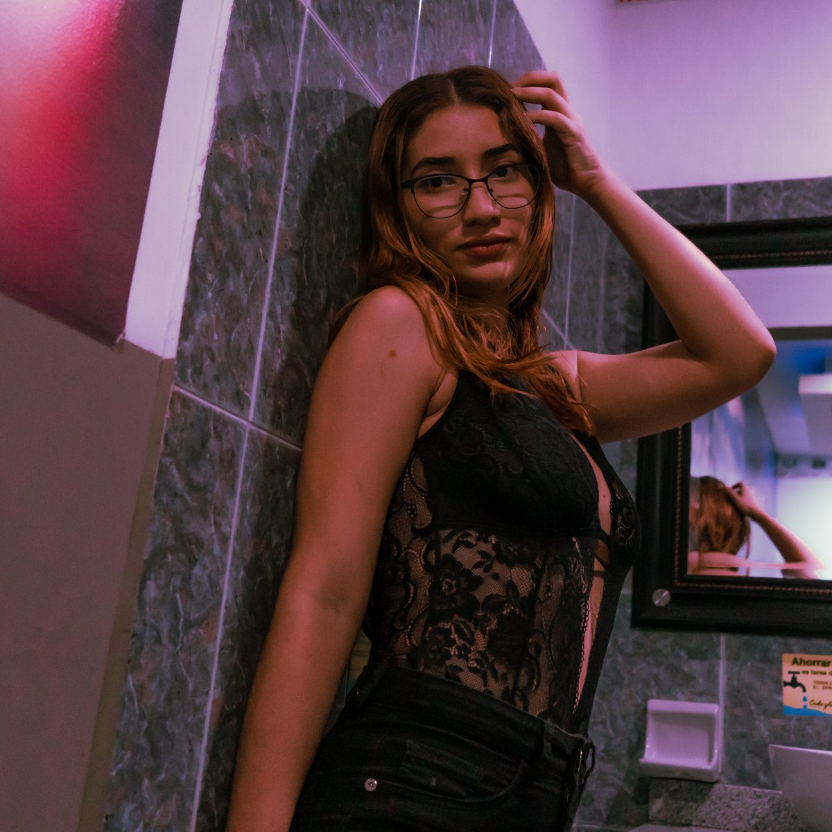 Hola! Ya me estás siguiendo para ver más de mi contenido (+18)