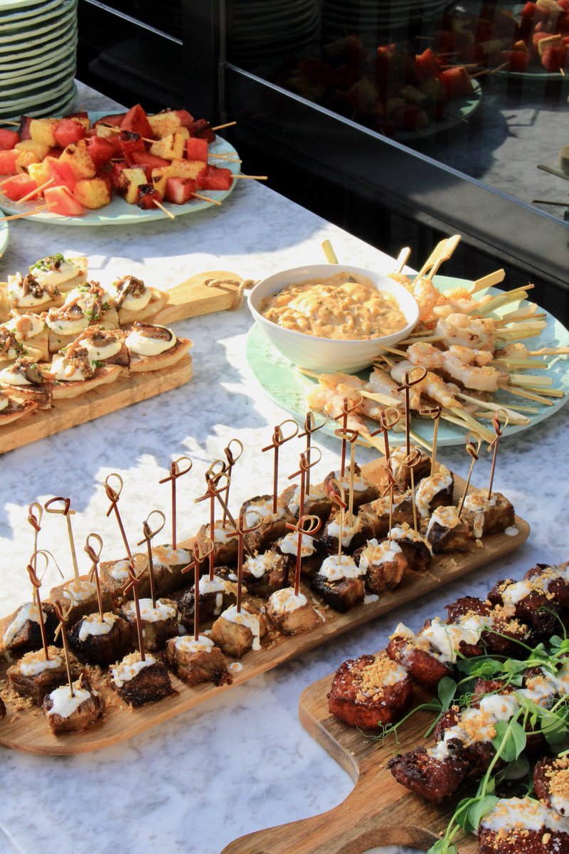 DestinationGNO's tweet photo. It’s no secret that New Orleans has some of the best food in the world. Greater New Orleans offers a plethora of dining options…even locals can’t try them all! #bestplacestolive #louisianalife 

More: https://t.co/7C2NWy14bA https://t.co/dDrS7me1Iw