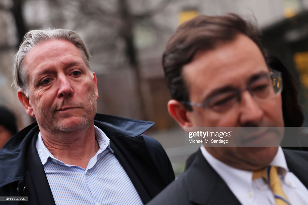 #CharlesMcGonigal, former head of counterintelligence for the #FBI New York office, leaves Federal Court in New York City. He is charged with money laundering and violating U.S. sanctions while secretly working with Russian oligarch Oleg Deripaska.
📷: @msantiagophotos
