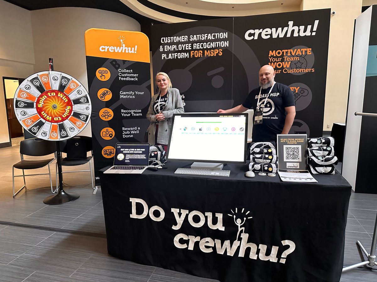 crewHuTeam's tweet photo. #SCHNIZZFEST The Crew has arrived! Stop by Booth 21 and say hi to Kymberlee Dickens &amp; Mike Perry. Help us celebrate Mike Perry first show by spinning the wheel and win great prizes! https://t.co/Wa0R9uaVx3