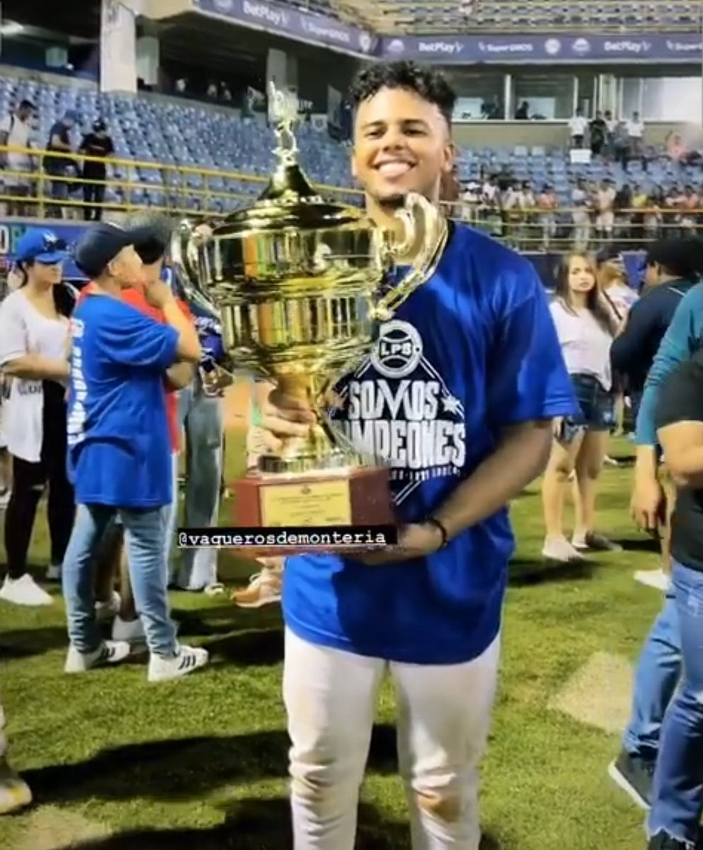 CleGuardPro's tweet photo. Congratulations to #Guardians 20yr  old switch hitting (SS) prospect Dayan Frias on winning the Colombian Winter League Championship with his club @Beisbolvaquero last night!

#ForTheLand https://t.co/GzBma9SIQN