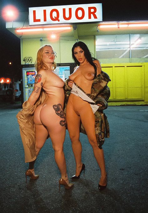 public indecency!!! @QueenieSateen https://t.co/ALNP4iQobR<a class="tags" href="/tag/queeniesateen">@queeniesateen</a>