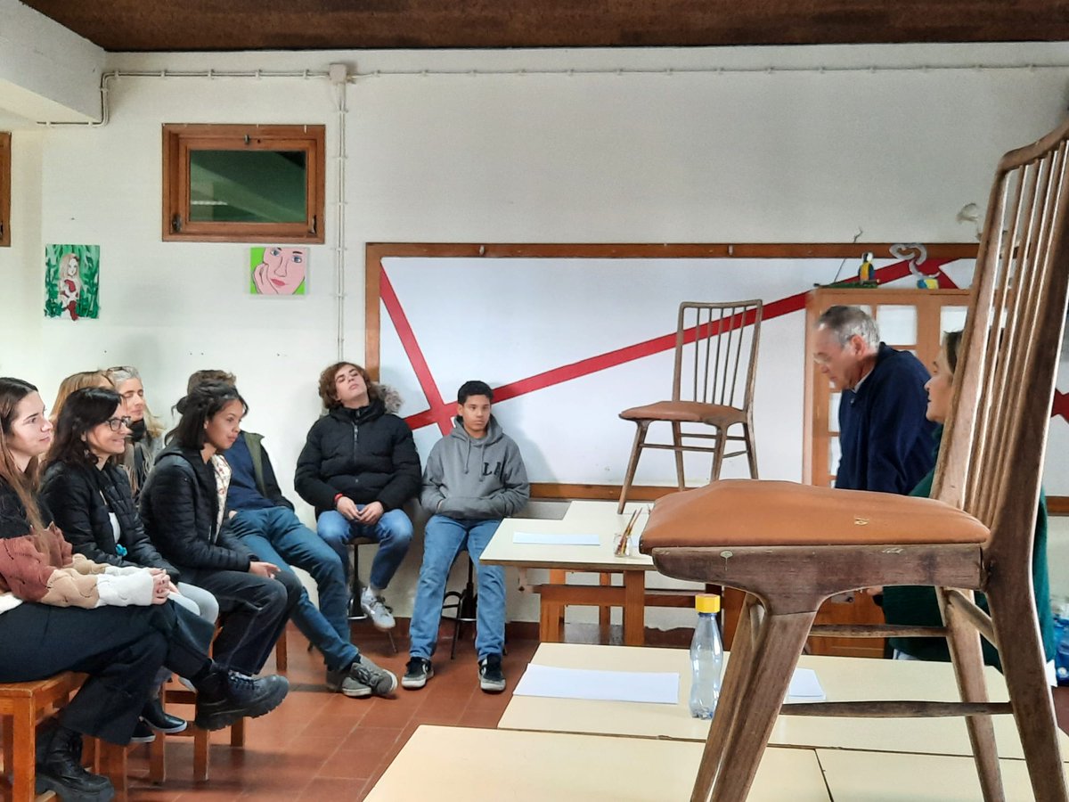 AvantgardeC19's tweet photo. We are going through the sixth and last period of the project: ENTHUSIASM AND SCULPTURE.
The first workshop with an artist has taken place in Portugal with the sculpture Pedro Miranda Silva. https://t.co/3mb806PFqF