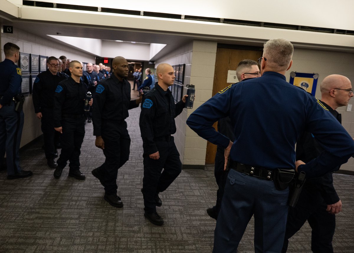 MichStatePolice's tweet photo. On Sunday, recruits from both the 143rd Trooper Recruit School &amp; the 26th Motor Carrier Officer Recruit School reported to our training academy for the start of their careers with the MSP! Good luck to all on your journeys of becoming troopers and motor carrier officers! https://t.co/9fT5Of5UnE