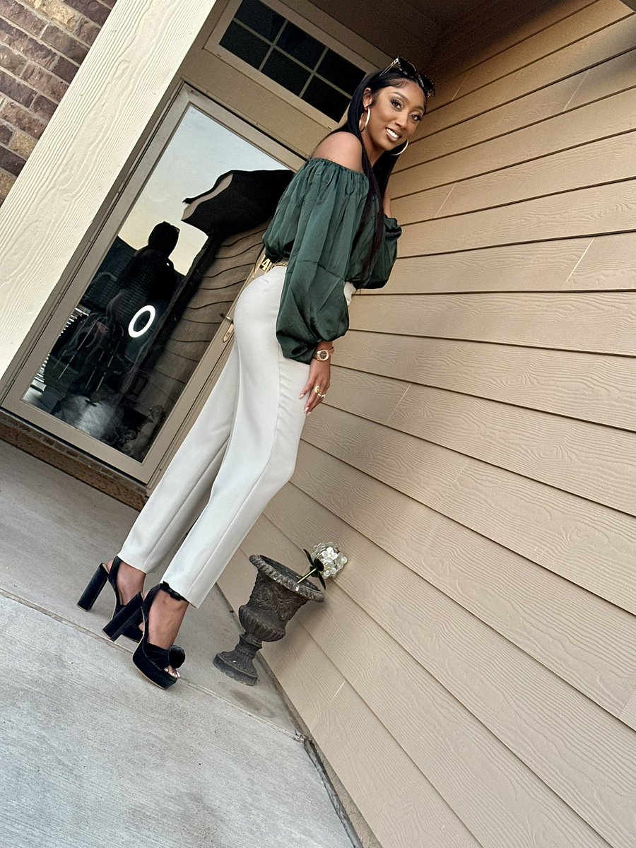 _janenextdoor's tweet photo. โJust a hood b*tch that got some money nowโ ๐
HAPPY BIRTHDAY TO ME! ๐ฅ Hereโs to 28, & only getting better w/ time.
#JanuarysVeryOwn ๐โ๏ธ https://t.co/ILZGCxVW7C