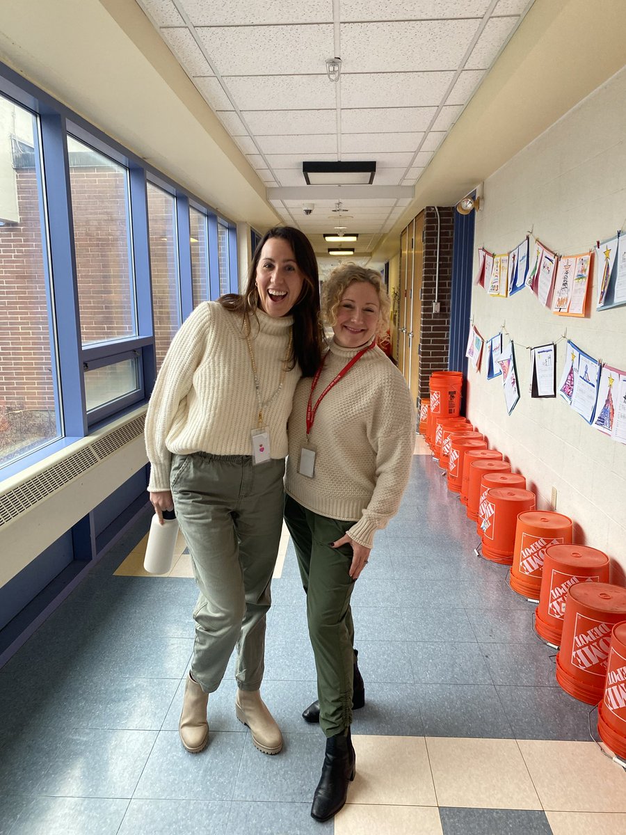 Sometimes coincidental matching outfits give you the smile you need to make it through the afternoon!