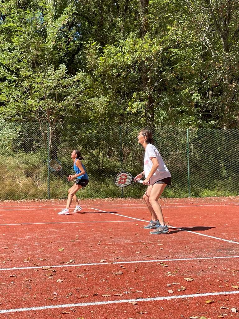 AOC1978's tweet photo. Journée internationale du sport féminin ✊
Aux championnes des podiums comme aux championnes du dimanche, je dis merci pour l’inspiration et l’exemple. Et à celles qui n’ont pas encore réussi à mettre le sport dans leur vie, je dis..allez-y, donnez-vous cet élan 💪💜 https://t.co/eB2fT1cCiG