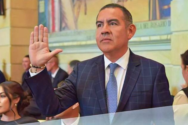 AntenaGabriel's tweet photo. El presidente de la comisión de acusaciones de @CamaraColombia  Wilmer Carrillo es el más investigado del país. Y la @CorteSupremaJ le abre hoy nva investigación x caso de corrupción en hospital de #Abrego, allí la gerente lo delató. Pero... No pasará nada! @STransparencia https://t.co/GVGZL9j0lS