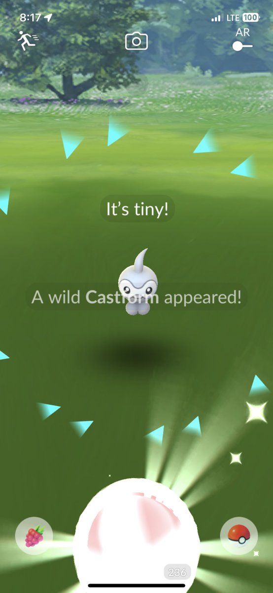 SassySydneee's tweet image. It’s tiny! Too bad it wasn’t shiny. 😏
#pokemongo #castform