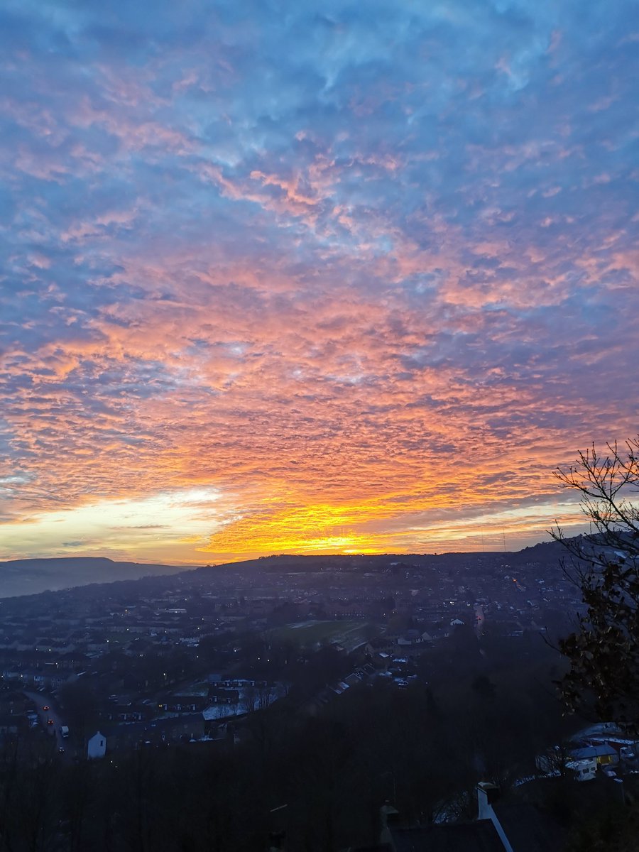 Pretty skies tonight