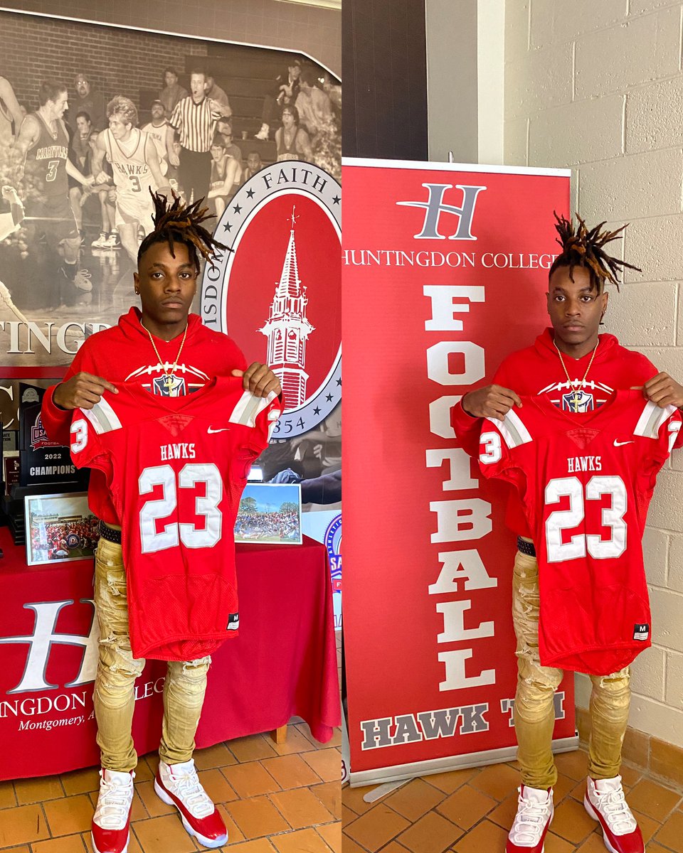 #HawkEm’ great visit today at Huntington - I appreciate the hospitality 🔴⚪️<a href="/coachHicks_DC/">Steven Hicks</a> <a href="/CoachAdamMann/">Coach Adam Mann</a>