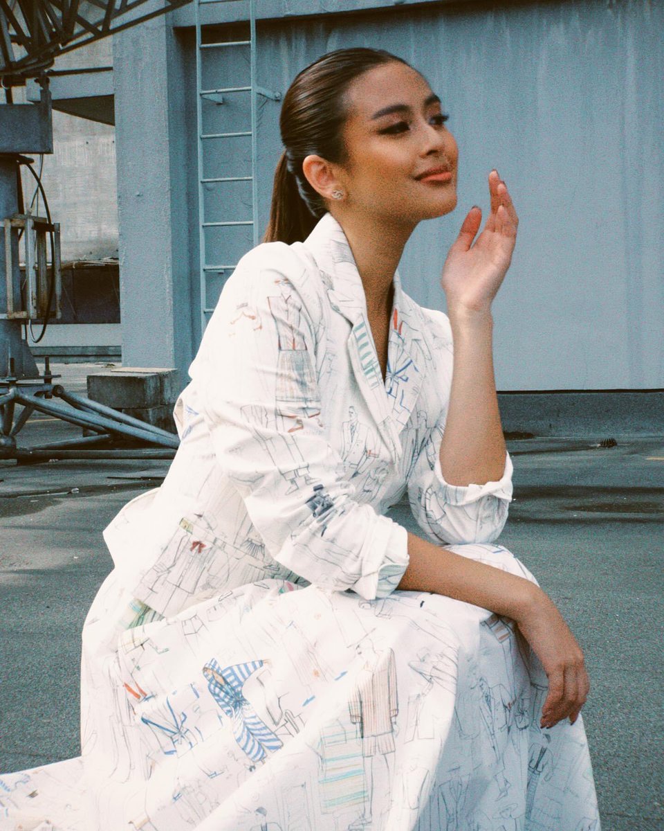 gabbi_warrior's tweet photo. wearing @kenzo for #UnbreakMyHeart’s story con ♥️ #KenzoPH https://t.co/oTY5cwNemi