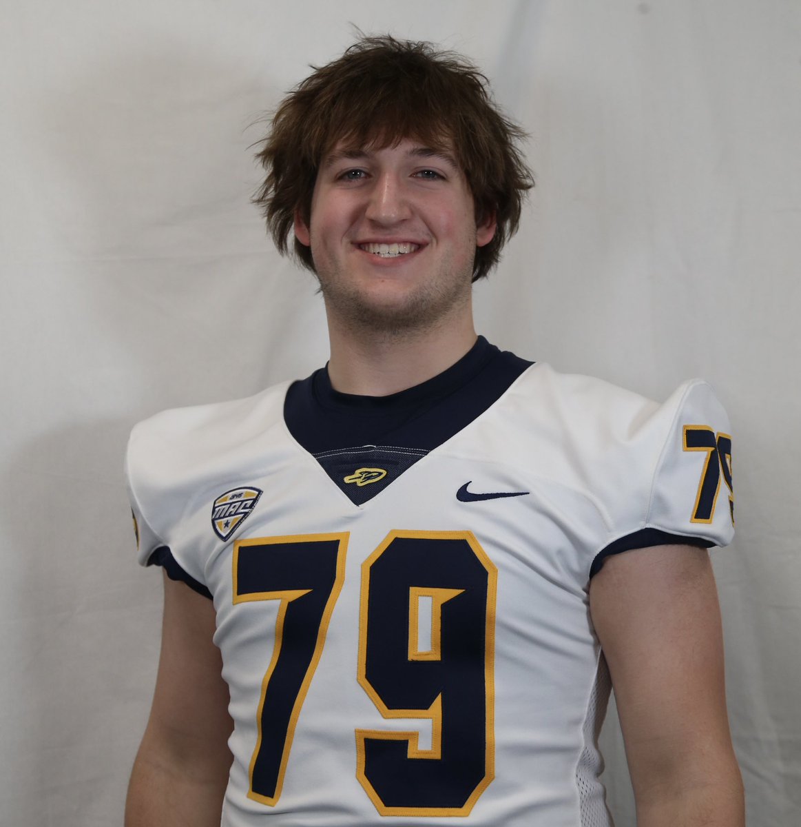 ChellmanJake's tweet photo. Had a great time at Junior Day in Toledo. Always good to be back! @coachhallett @Coach_Staten @CoachCandle @RickyCiccone https://t.co/UaqZZ9vDHQ